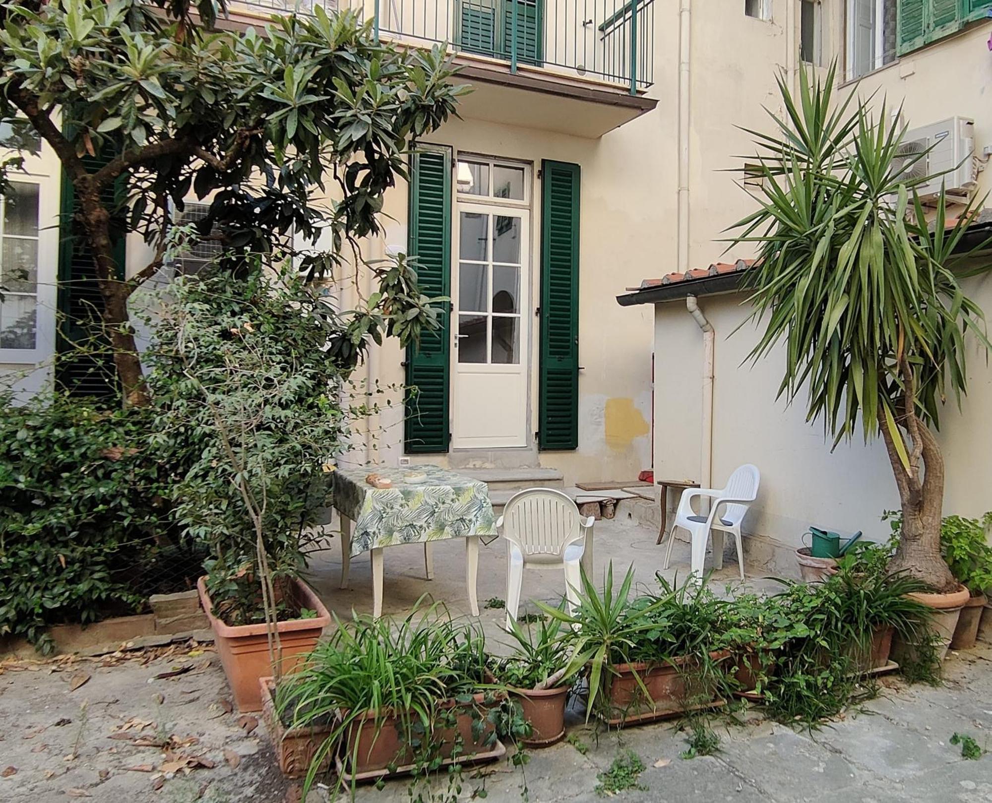 Discover Donatello - Fiorenza Florence Exterior photo